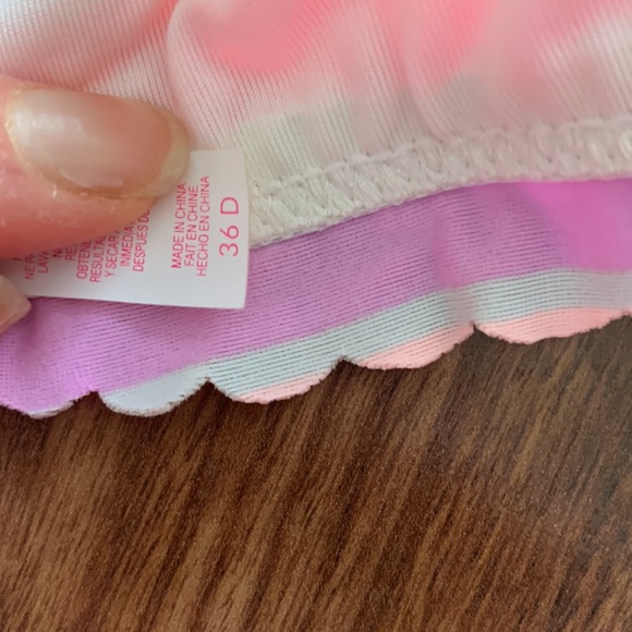 Victoria Secret Bikini - 36D top and Size L bottom - Picture 4 of 10